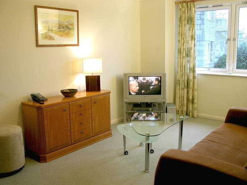 The Spires Serviced Apartments Aberdeen Room photo